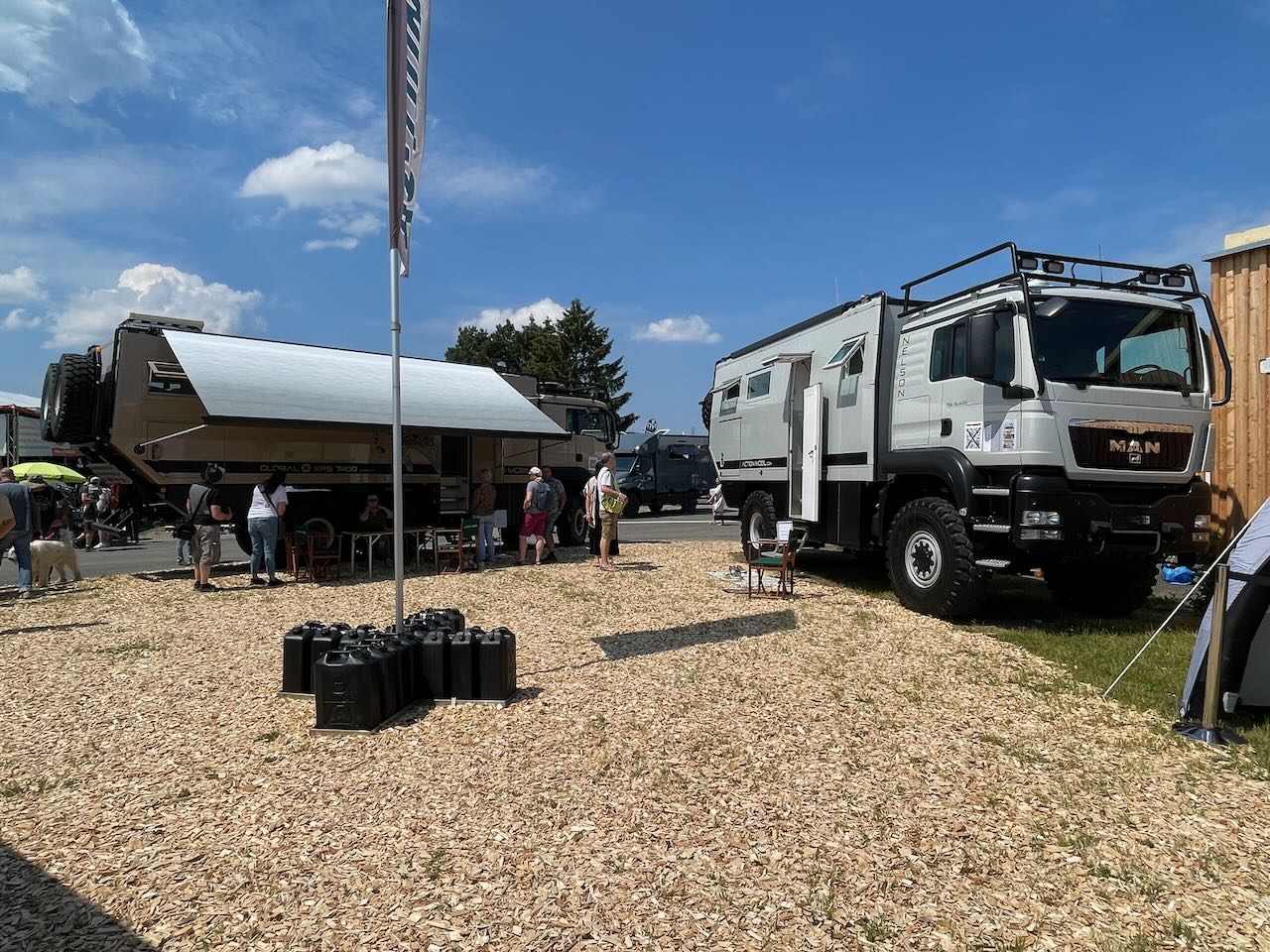 Action Mobil mit 6x6