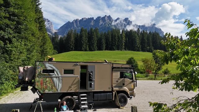 Blick vom Bauernhof auf den Wilden Kaiser