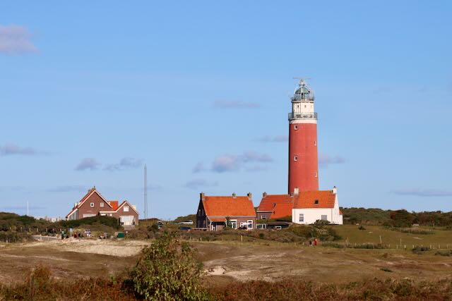 Blick vom Dach auf den Leuchtturm
